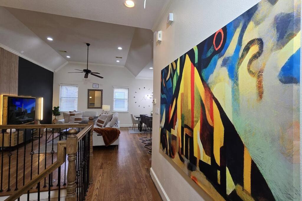 Modern Galleria Gem Private Jacuzzi 3 Br Houston Exterior photo
